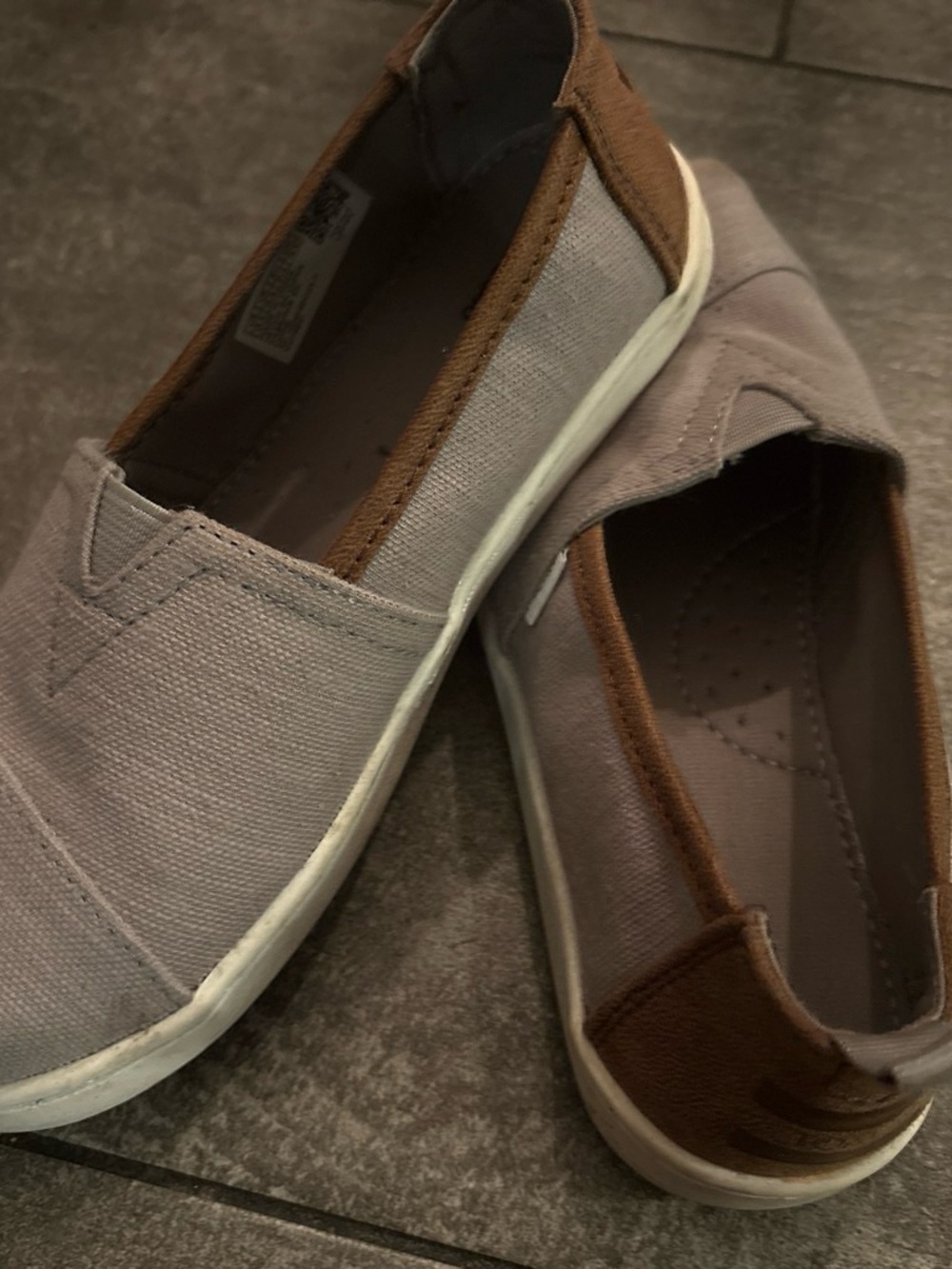 Toms boys  Slip-On Canvas Loafers in Taupe with Brown Trim